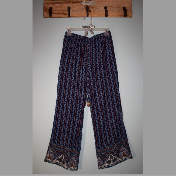 Bohemian Printed Flowy Pants - Picture 3 of 3